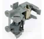 405221  697690151 - Poignée de porte de lave vaisselle Smeg  22,70 €