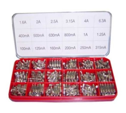 742030  COFFRET 360 FUSIBLES ASSORTIS 61,80 €