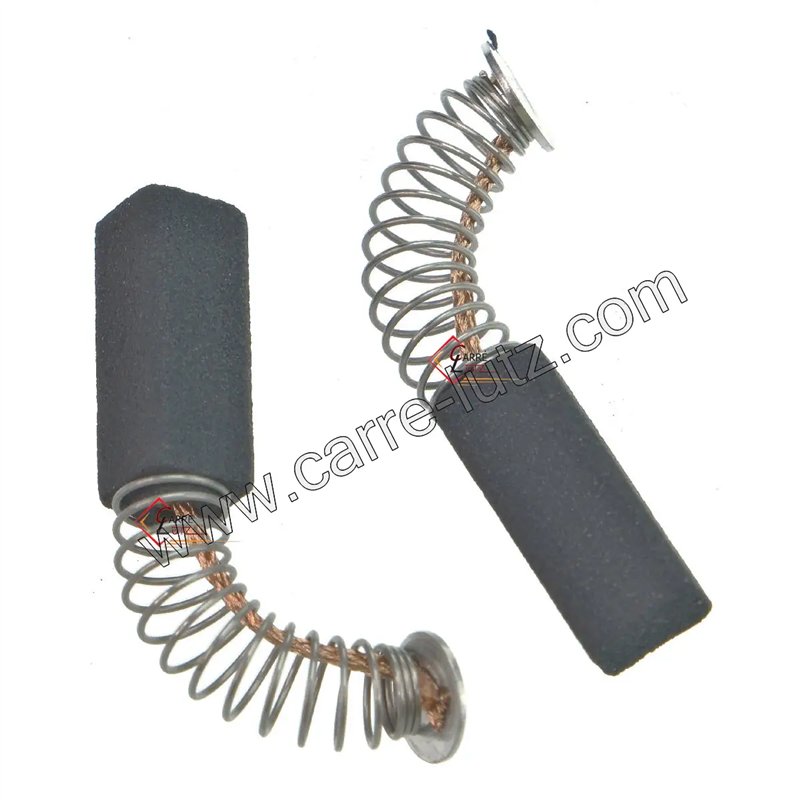 8010100  Jeu de charbon moteur 6,4x6,4x16 mm 7,90 €