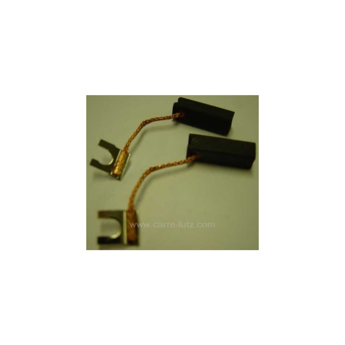 8010104  Jeu de charbon moteur 6,4x6,4x20 mm 6,50 €