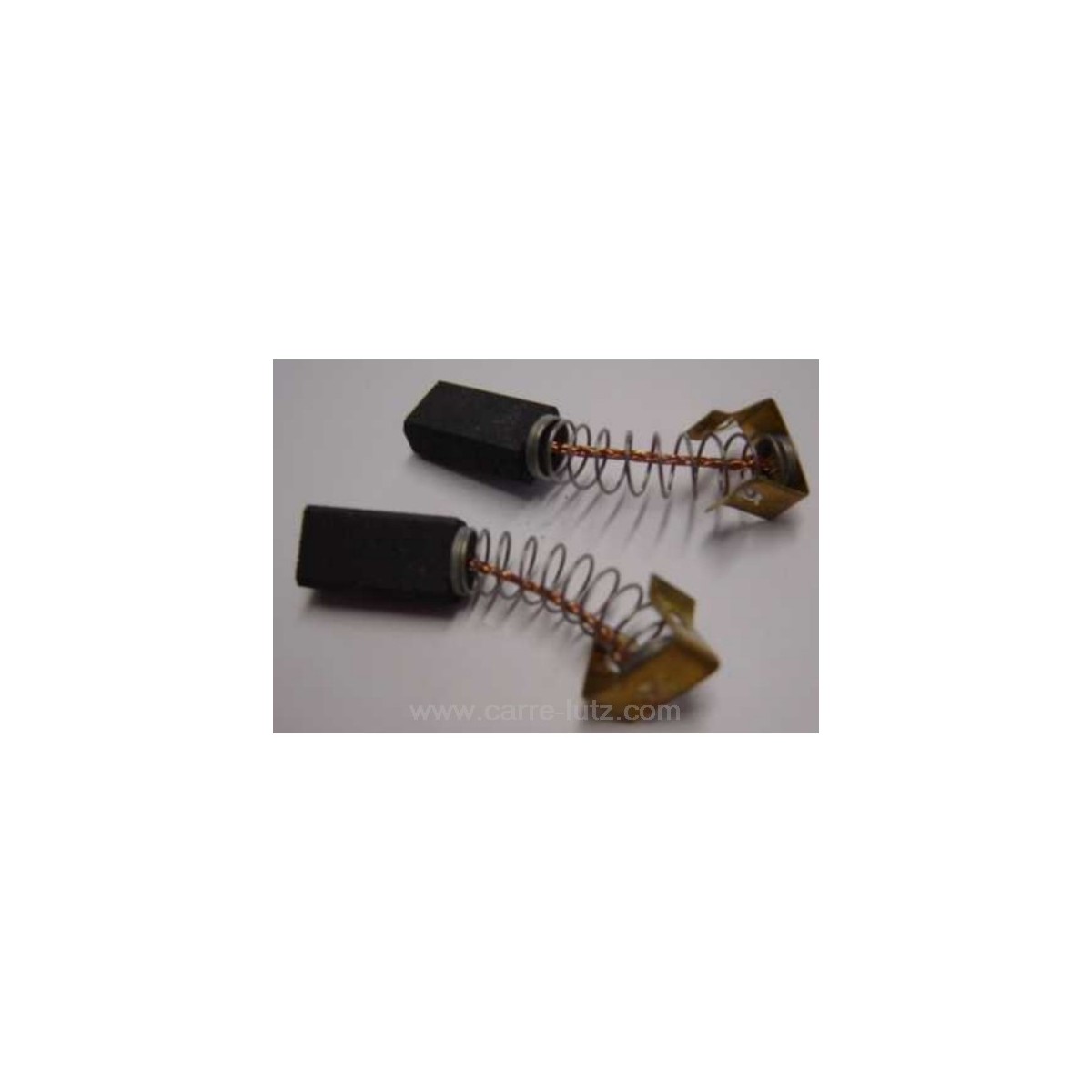 8010118 Jeu de charbon moteur 5x8x16 mm 12,10 € 8010118 Jeu de charbon moteur 5x8x16 mm 12,10 €