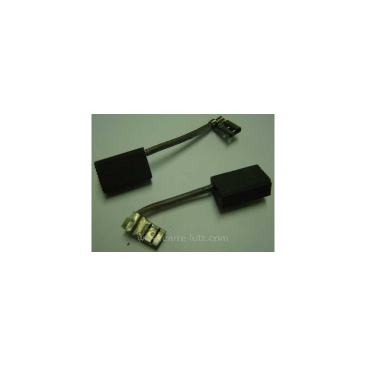 8010189  Jeu de charbon moteur 6.4x10x15.5 mm 11,20 €