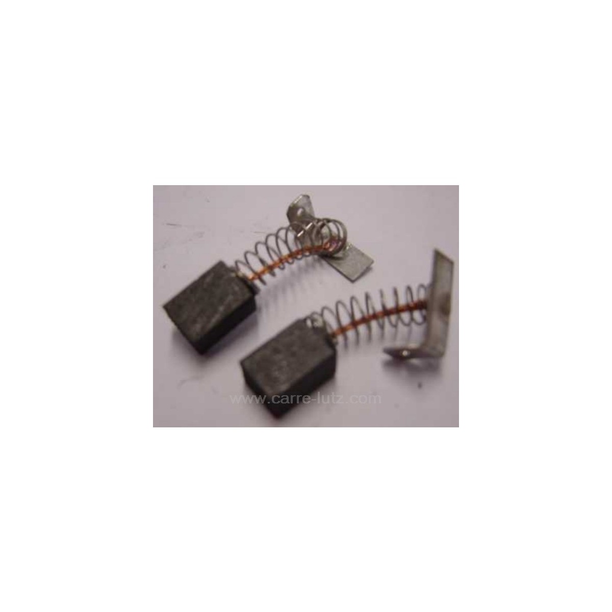 8010765 Jeu de charbon moteur 6x8x11 mm 9,20 € 8010765 Jeu de charbon moteur 6x8x11 mm 9,20 €