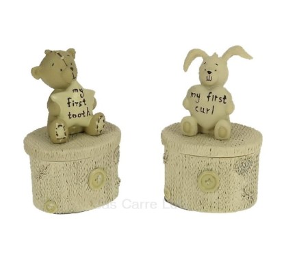 CL14600087  Ensemble de 2 boites à dent et mèche de cheveux en résine décorée ours et lapin 20,10 €