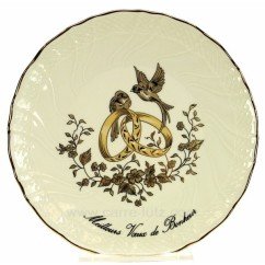 CL14601028  Assiette Meilleurs voeux bonheur décor colombes en porcelaine festonnée filet platine 23,00 €