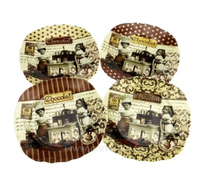 CL21010038  Coffret 4 assiettes gateaux en porcelaine décor maitre chocolatier 30,00 €