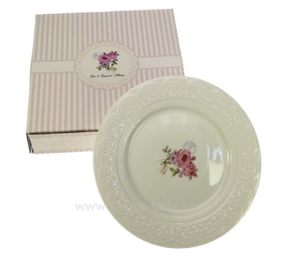 CL21010082  Coffret 4 assiettes dessert en porcelaine dentelle rose en coffret cadeau 28,50 €
