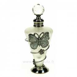 Flacon de parfum en verre dépoli décor papillon en émail blanc et strass, reference CL21040171