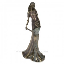 Sculpture en materiaux composite patiné bronze Eféa enfant calin hauteur 36 cm, reference CL46101011