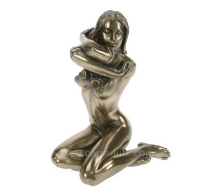 Sculpture en materiaux composite patiné bronze femme nue se déshabille hauteur 13 cm