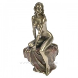 Sculpture en materiaux composite patiné bronze femme nue assise genou plié hauteur 20 cm, reference CL46101018