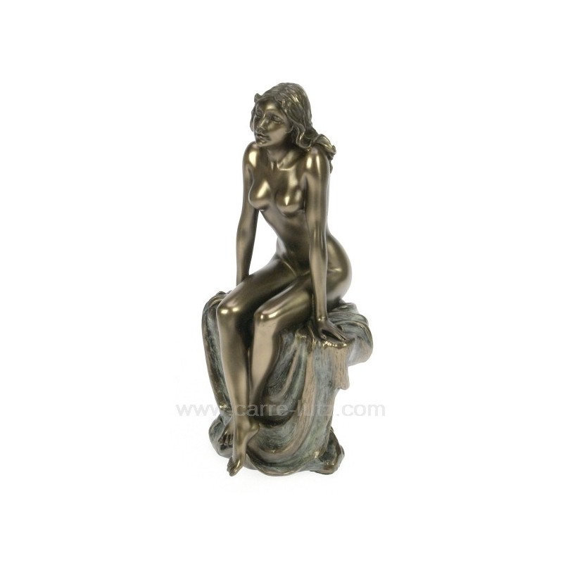 Sculpture en materiaux composite patiné bronze femme nue assise jambe croissée hauteur 20 cm