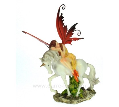 CL47000113  Fee sur licorne aile rouge 21,60 €