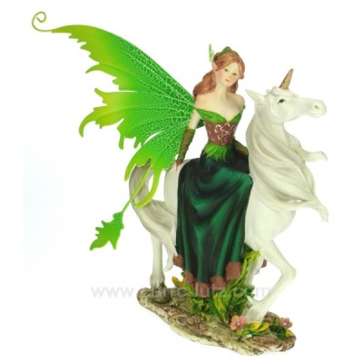 CL47000117  Fee sur licorne aile verte 36,00 €