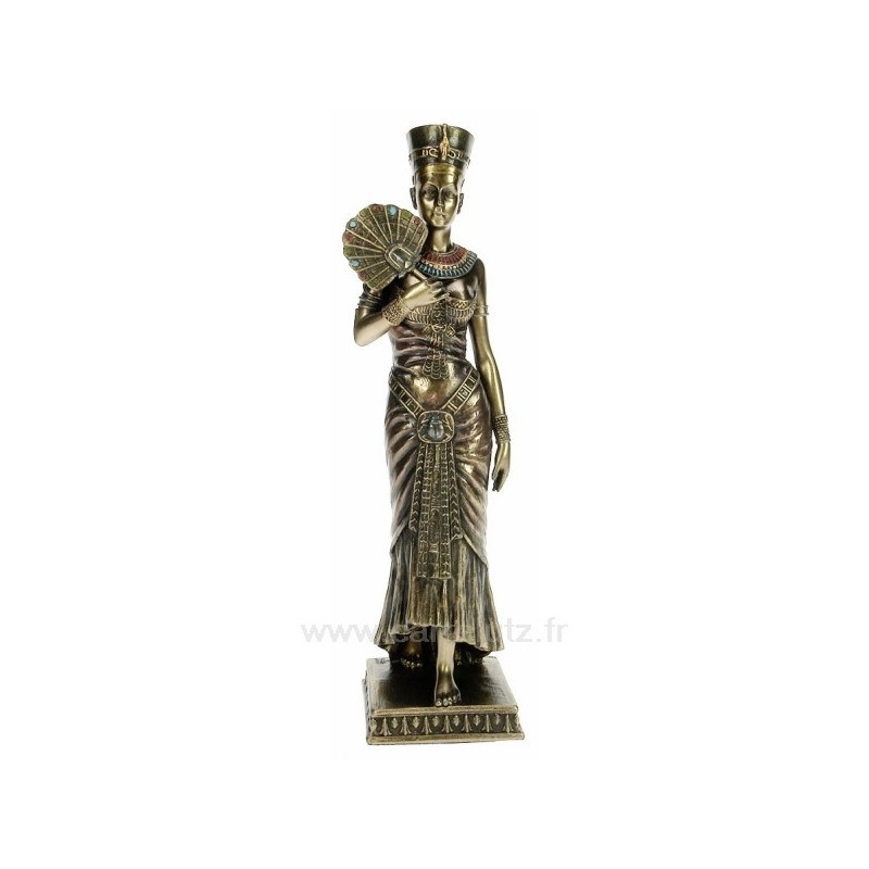Reine Egyptienne avec éventail en résine décorée