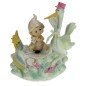 Boite à musique cigogne avec bébé fille en résine Boite à musique cigogne avec bébé fille en résine
