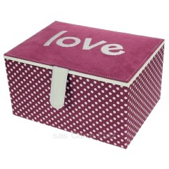 CL85000281  Coffret bijoux brodé "love" extérieur pois roses 57,70 €