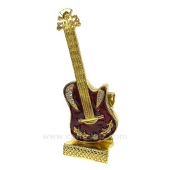 CL85002023  Boite métal émaillé avec strass guitare  21,70 €