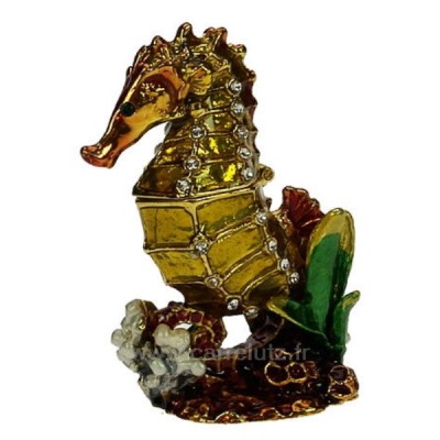 CL85002075 Boite métal émaillé avec cristaux décor hippocampe 33,10 €
