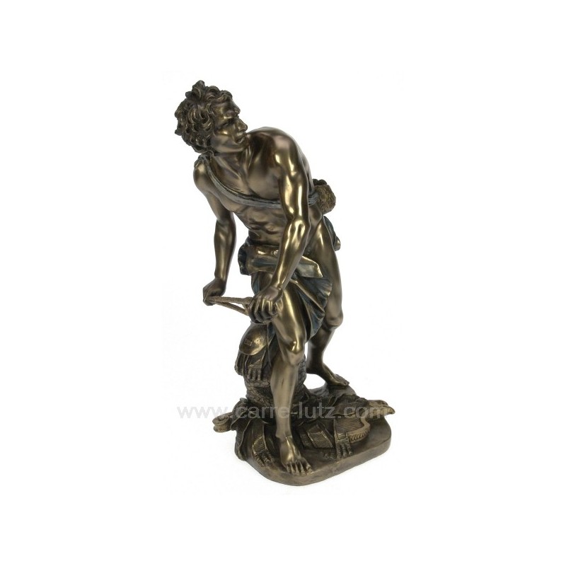 Sculpture en résine et poudre de bronze David avec fronde et harpe hauteur 27 cm