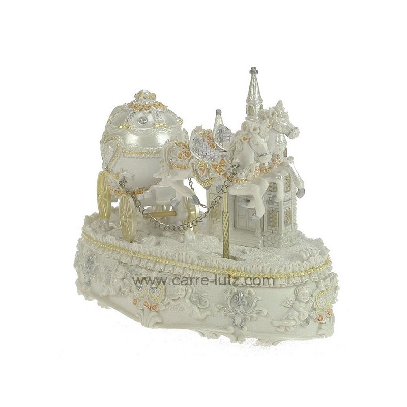 CL50231171  Calèche des mariés musicale en résine décorée et strass 37,90 €