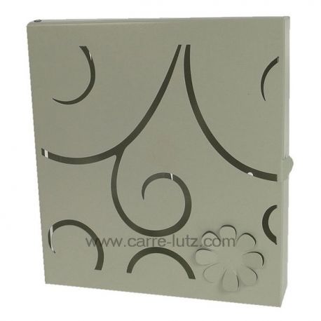 Boite à clefs en métal peint blanc porte ajourée arabesque et fleur , reference CL45000144