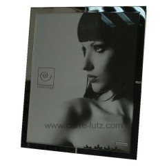 CL84000220  Cadre photo 20 x 25 cm 4 traits strass 40,20 €