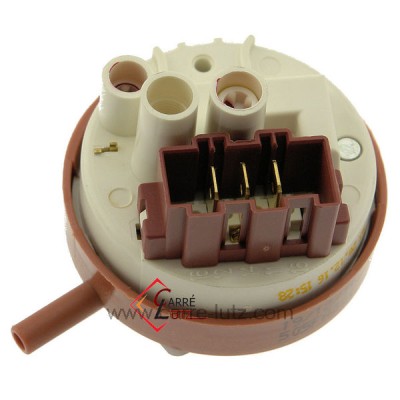 217179  C00256536 - Pressostat 85/65 de lave vaisselle Indesit  15,30 €