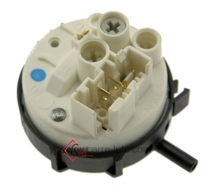 217178  C00311217 - Pressostat de lave linge Indesit  7,60 €