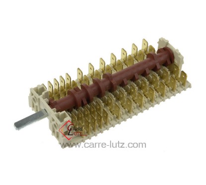 23290031  C00196053 - Commutateur de four 7+0 positions Ariston  20,00 €