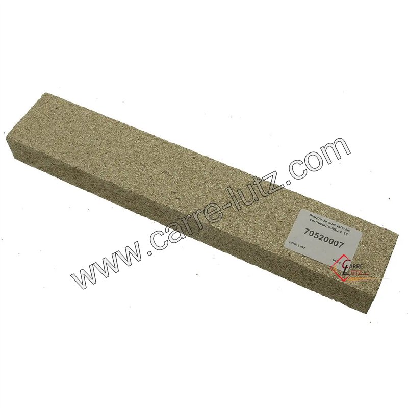70520007  Plaque de sole laterale vermiculite Aduro 19 3,20 €