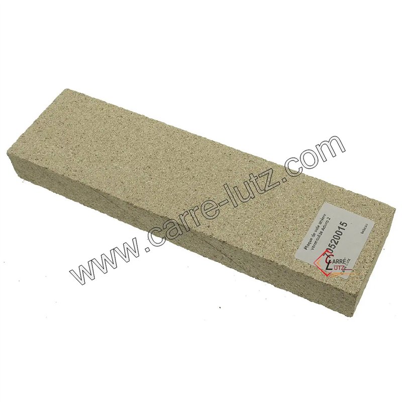 70520015  Plaque de sole arriere vermiculite Aduro 2 3,90 €