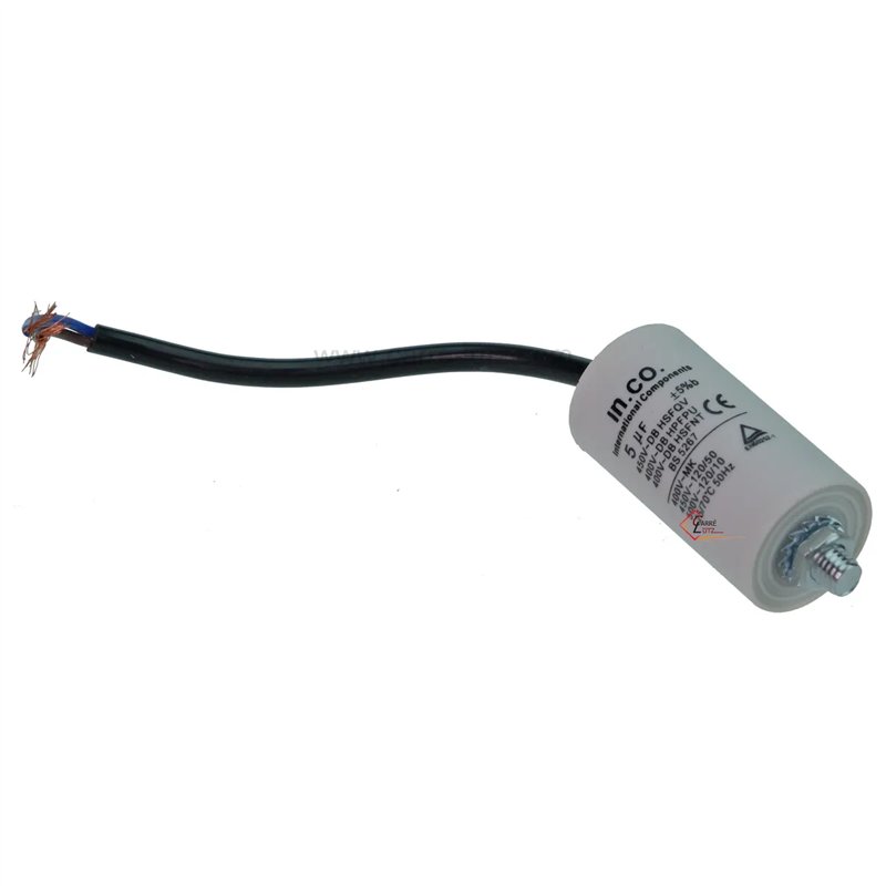 230036  Condensateur permanent à fils 5 MF 450V 4,80 €