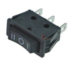 220111  Interrupteur inverseur 10A 250V 3 cosses 7,50 €