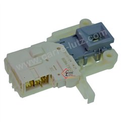 225244  3792036026 - Verrou de porte de lave linge Electrolux  7,70 €