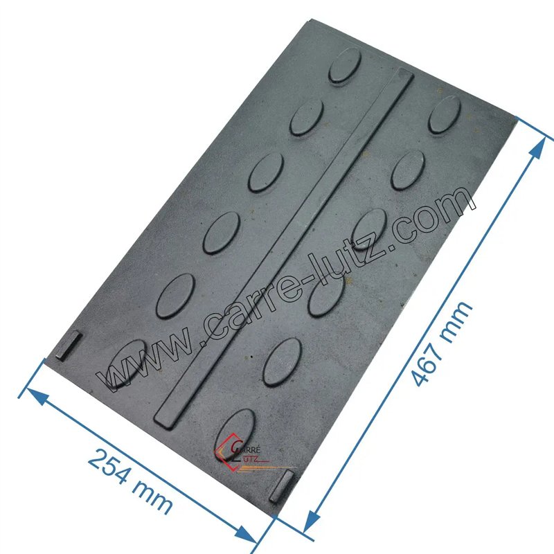 704934  10173369101 - Plaque de protection de coté pour convecteur Godin 369101 62,10 €