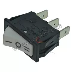 220108  Interrupteur inverseur 10A 250V 3 cosses 7,60 €