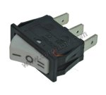 220108  Interrupteur inverseur 10A 250V 3 cosses 2,70 €