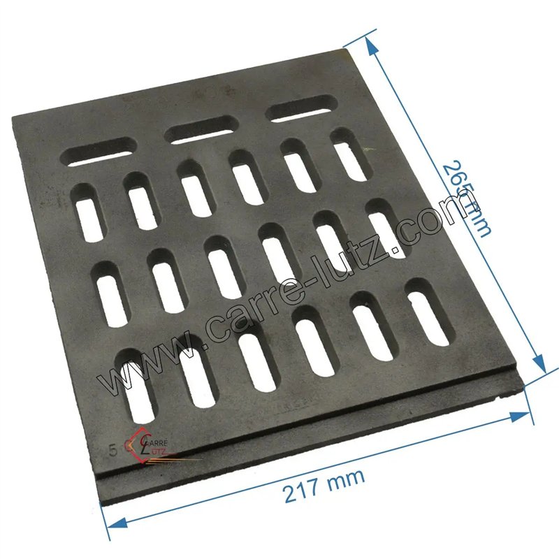 702549  CH82051061270 - Demie grille de foyer godin 1270 50,70 €