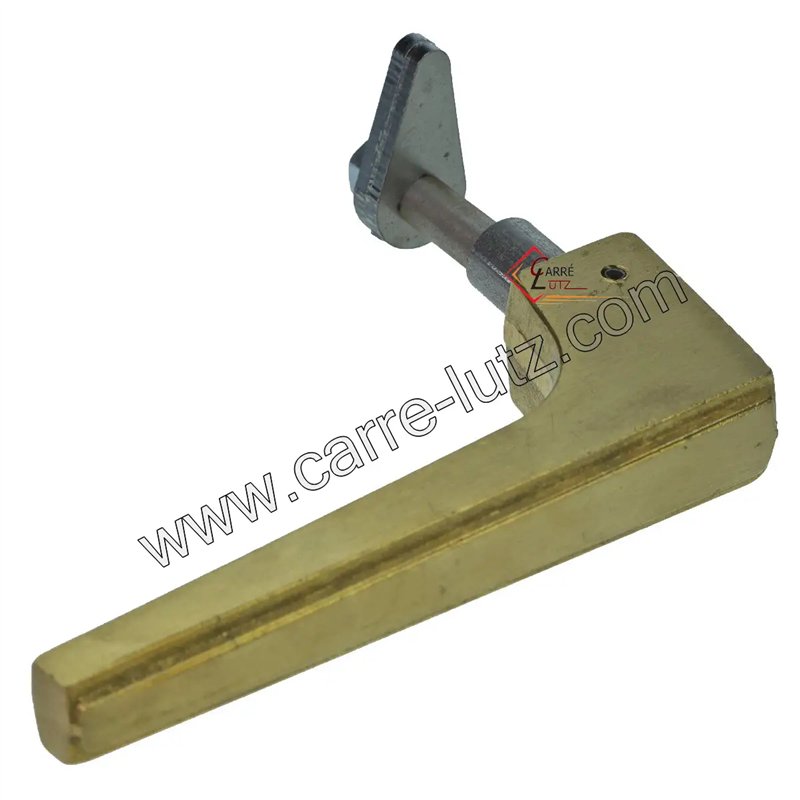 28566 ou 11495 - Poignée laiton pour porte de foyer / cendrier pour convecteur Efel