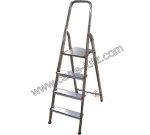 251GM105  ESCABEAU ALU 3 MARCHES 34,00 €