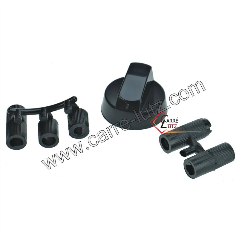 707020  Manette universelle noire 1,60 €