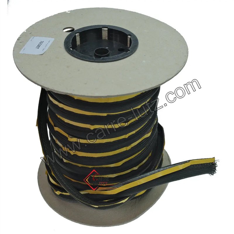 705097  Joint de porte à bulbe 12,60 €